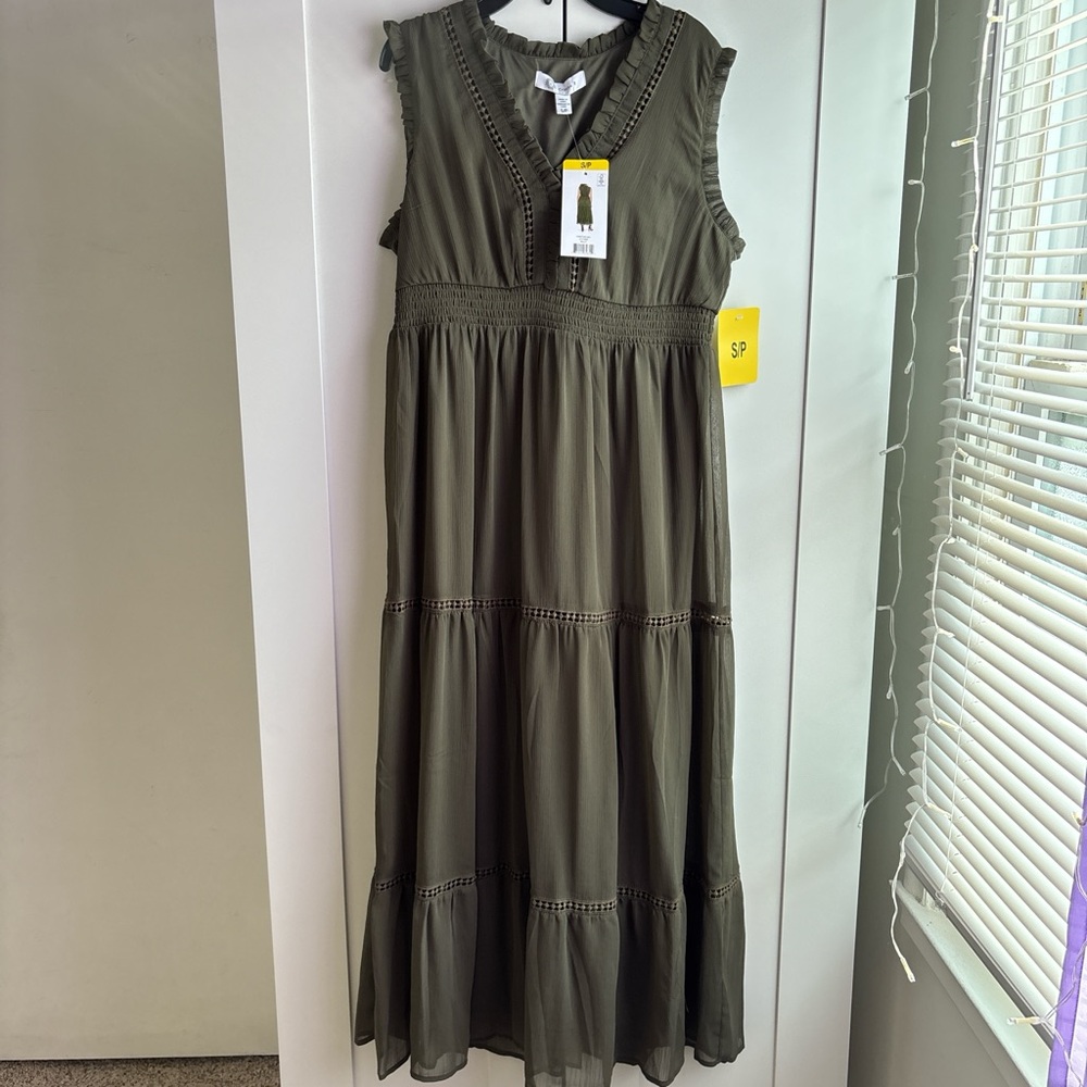 Olive Green Sleeveless Maxi Dress